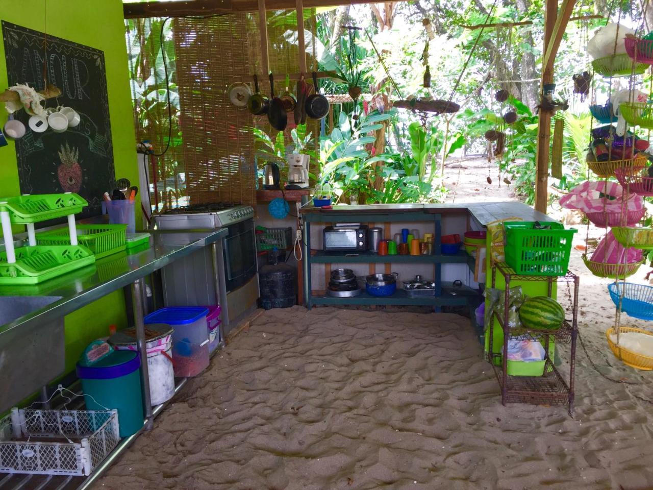 Oasis Hostel Puerto Viejo de Talamanca Ngoại thất bức ảnh
