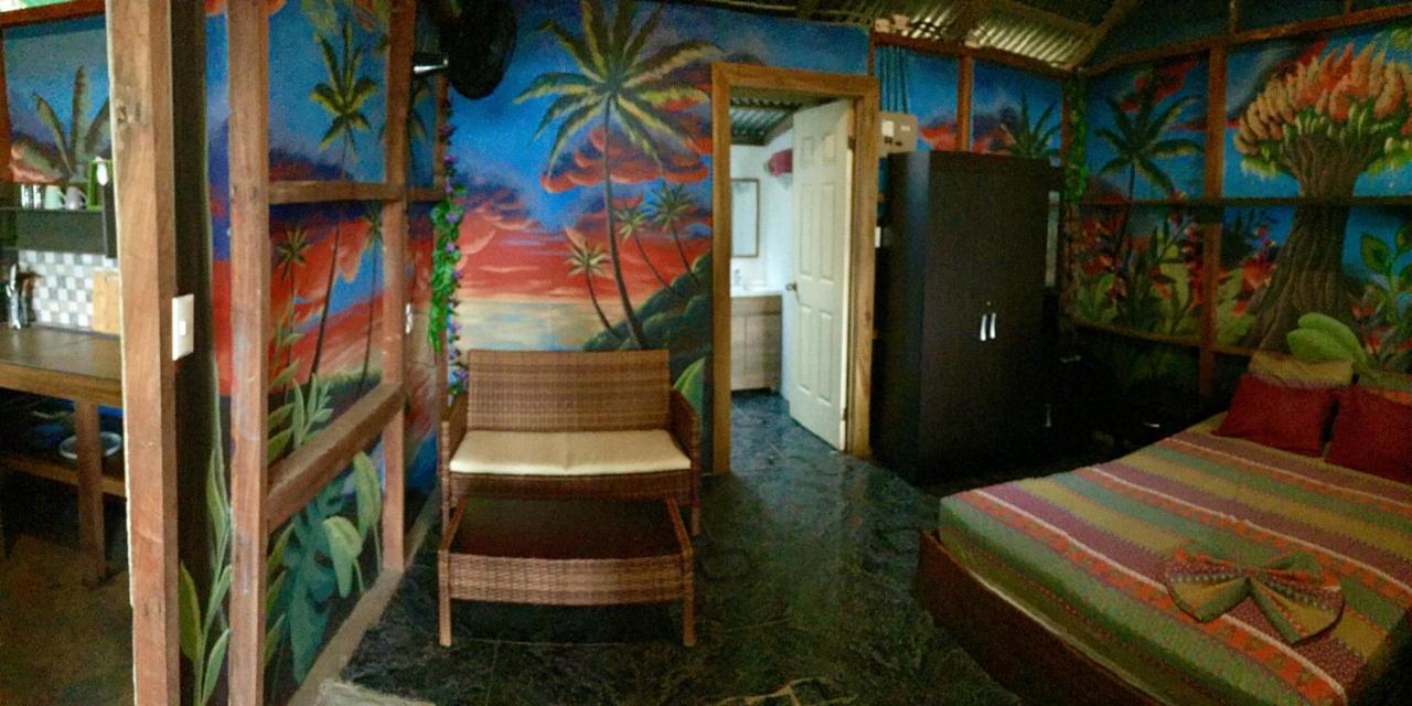 Oasis Hostel Puerto Viejo de Talamanca Ngoại thất bức ảnh